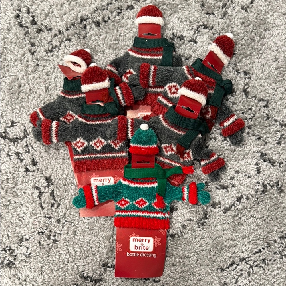 Festive Bottle Dressing Set - Red and Green